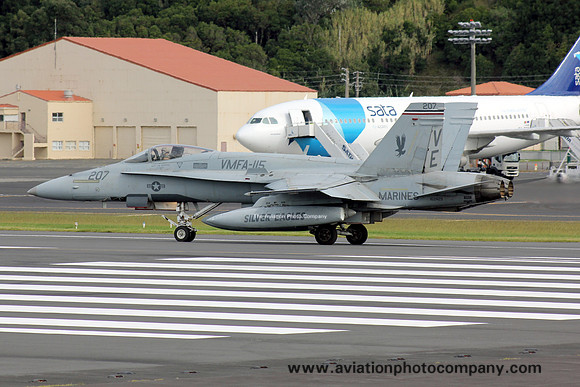 US Marines VMFA-115 McDonnell Douglas F/A-18A 162429/VE-207 at Lajes (2013)