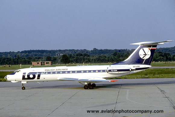 LOT Tupolev Tu-134 SP-LGD (1981)