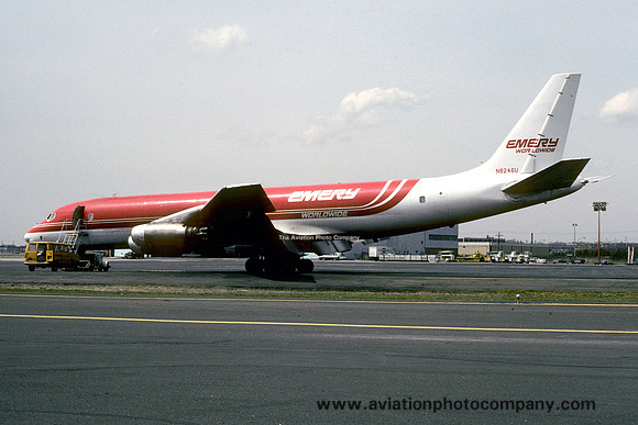Emery Worldwide Douglas DC-8-33 N8246U (1982)