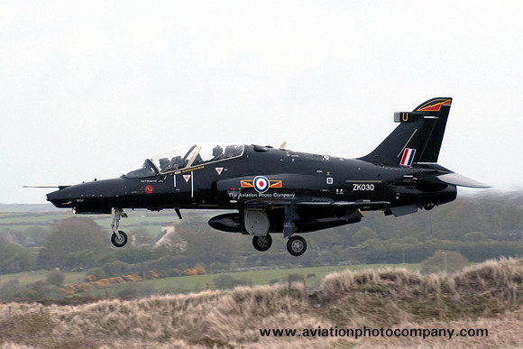 RAF 4 Squadron BAE Hawk T.2 XK030/U at RAF Valley (2013)