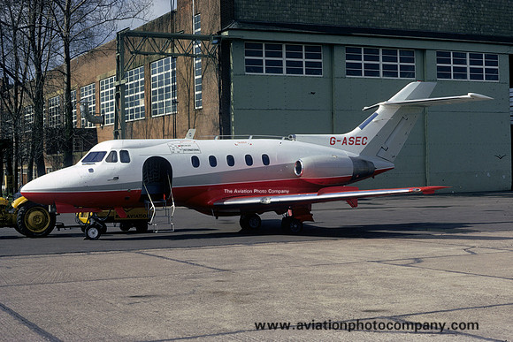 Merlot International Aviation Hawker Siddeley HS125-1 G-ASEC (1973)