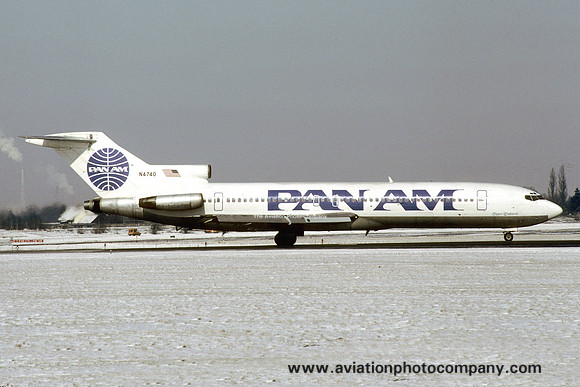 Pan American World Airways Boeing 727-235 N4740 (1987)