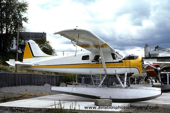 DHC-2 Beaver N64389 (1983)