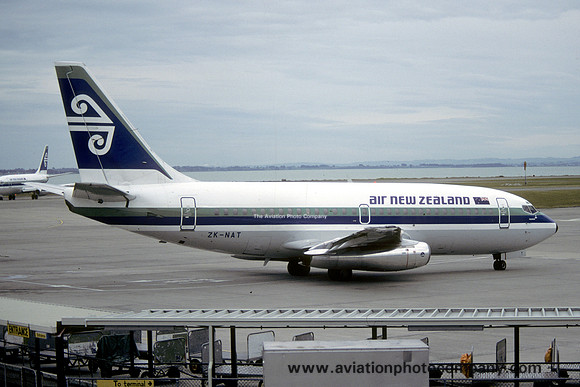 Air New Zealand Boeing 737-219 ZK-NAT (1986)