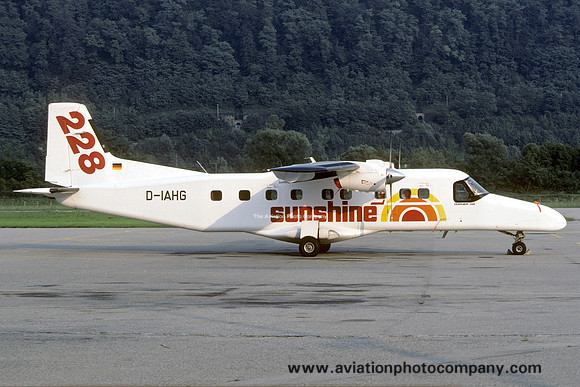 Sunshine Dornier Do228-200 D-IAHG (1987)