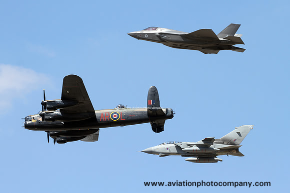 RAF Lockheed F-35B, Panavia Tornado and Avro Lancaster flypast at RIAT Fairford (2018)