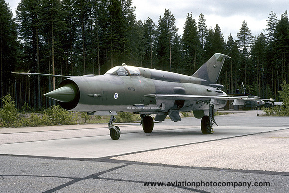 Finnish Air Force Mikoyan MiG-21bis MG-129 (1993)