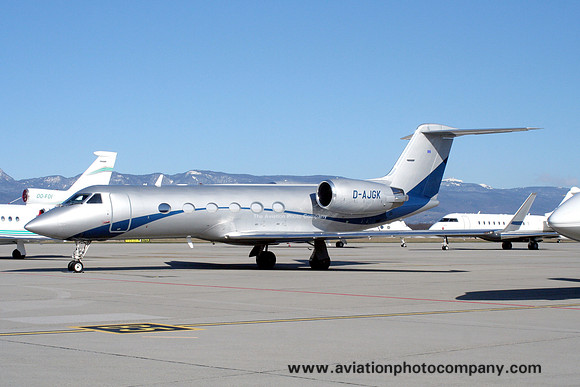 Windrose Air Jet Charter GmbH Gulfstream IV SP D-AJGK at Geneva (2007)