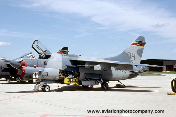 USAF Ohio ANG 162 TFS LTV A-7D Corsair 71-0315/OH (1990)