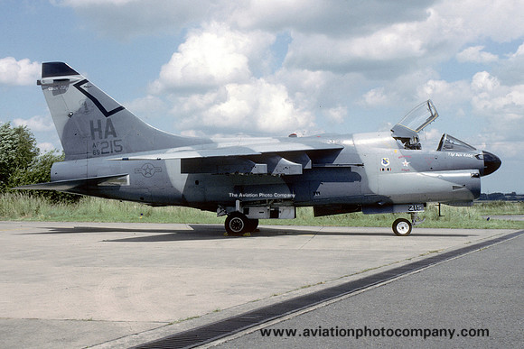 USAF Iowa ANG 174 TFS LTV A-7D Corsair 69-6215/HA (1990)