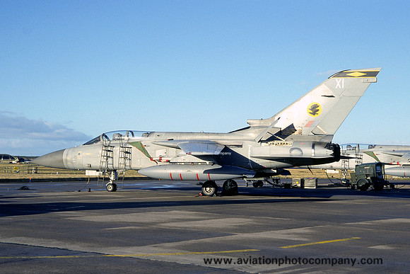 RAF 11 Squadron Panavia Tornado F.3 ZE907/XI at RAF Lossiemouth (2003)