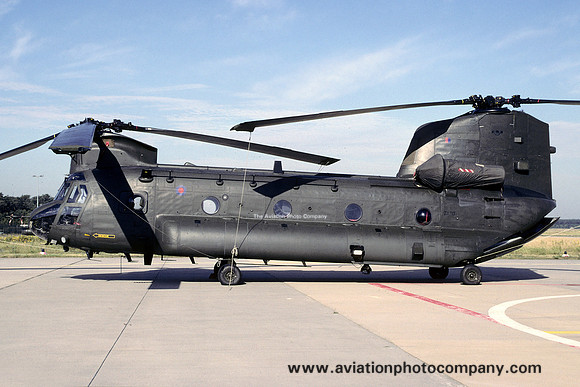 RAF 27 Squadron Vertol Chinook HC.2 ZA713 (2003)