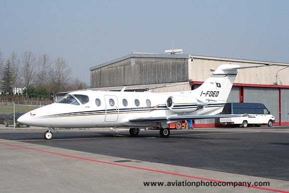 Slam Lavori Aerei Raytheon 400A Beechjet I-FDED at Geneva (2007)