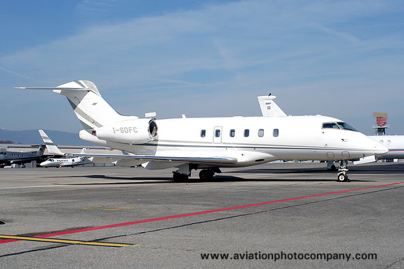Sirio SpA Bombardier Challenger 300 I-SDFC at Geneva (2007)