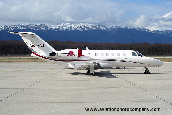 Jet Alliance Cessna 525A CitationJet CJ2 OE-FIN at Geneva (2007)