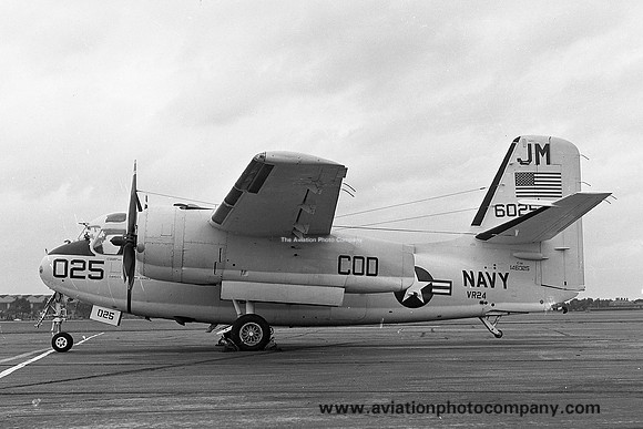 US Navy VR-24 Grumman C-1A Trader 146025/JM (1969)