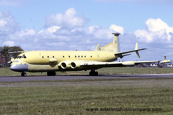 Hawker Siddeley Nimrod MR.4 ZJ518 at Warton (2005)