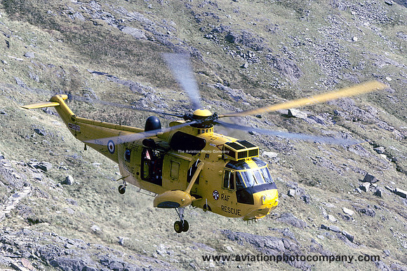 RAF 22 Squadron Westland Sea King HAR.3 XZ595 (2004)