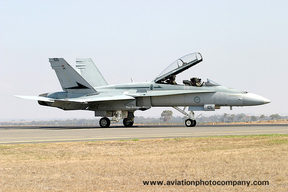 RAAF 77 Squadron McDonnell Douglas F/A-18B Hornet A21-105 (2007)