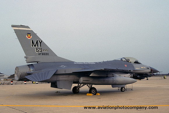 USAF 347 TFW General Dynamics F-16A Fighting Falcon 81-0690/MY (1989)
