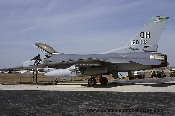 USAF Ohio ANG General Dynamics F-16C Fighting Falcon 89-2098/OH (1994)