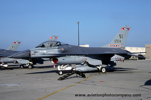 USAF Illinois ANG 170 TFS General Dynamics F-16A Fighting Falcon 82-0934/SI (1990)