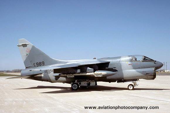 USAF Michigan ANG LTV A-7D Corsair 70-0989 (1990)
