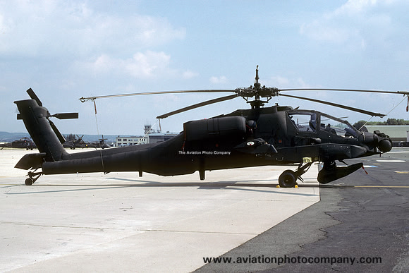 US Army 6th Cavalry Regiment Hughes AH-64A Apache 84-24294 (1988)