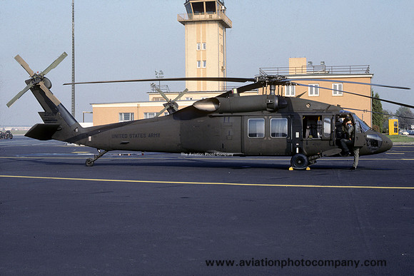 US Army 158th Aviation Regiment Sikorsky UH-60A Blackhawk 81-23587 at Rhein Main (1989)