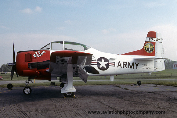 US Army USAABNSOTBD North American T-28B Trojan 137747 'Ellie II' (1990)