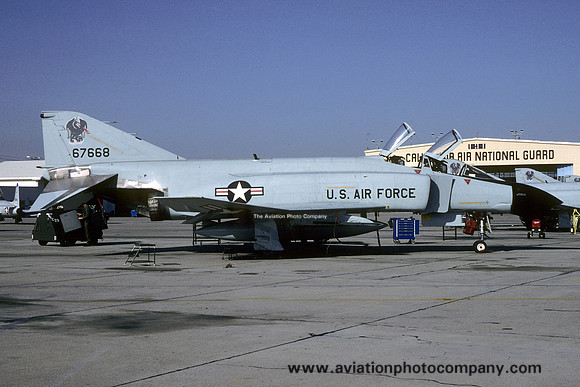 USAF California ANG 194 FIS McDonnell F-4D Phantom 66-7668 (1988)