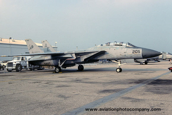 US Navy VF-31 Grumman F-14A Tomcat 160319/AE-205 (1990)