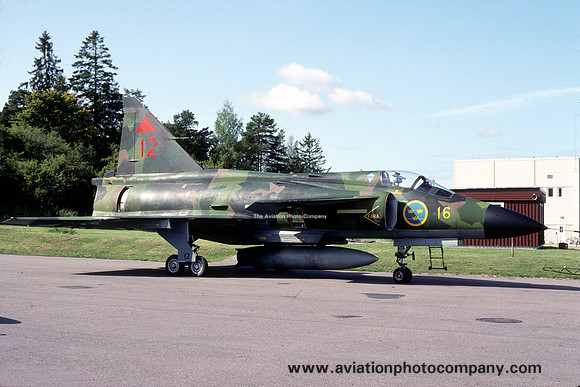 Swedish Air Force F16 SAAB Viggen JA-37 37332/12 (1993)