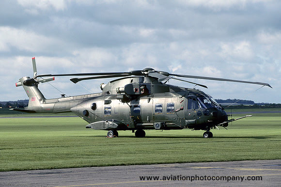 RAF 28 Squadron Westland Merlin HC.3 ZJ127/L at Duxford (2005)