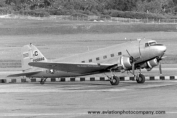 South Vietnamese Air Force Douglas C-47D Skytrain 2100666 (1966)
