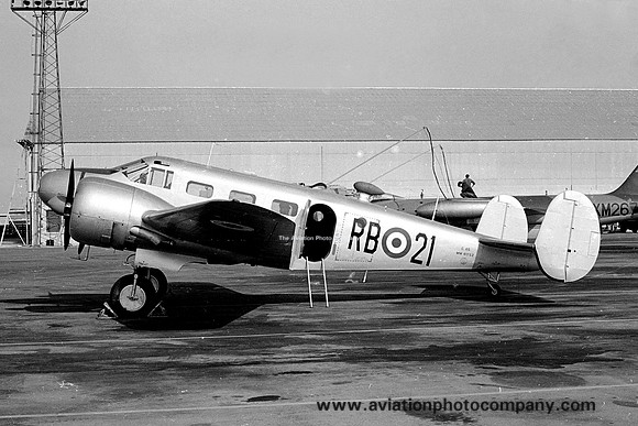 Italian Air Force 3 RVR Beech C-45 MM61752/RB-21 at RAF Luqa (1970)