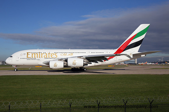 Emirates Airline Airbus A380-861 A6-EOO at Manchester (2018)