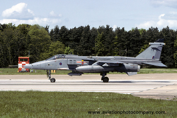 RAF 41 Squadron Sepecat Jaguar GR.3 XZ400/FQ at RAF Coltishall (2005)
