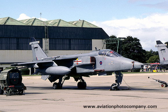 RAF 41 Squadron Sepecat Jaguar GR.3 XX723/FF (2005)