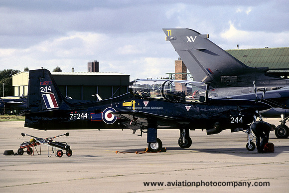 RAF 1 FTS Embraer/Short Tucano T.1 ZF244 (2005)