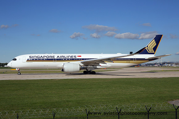 Singapore Airlines Airbus A350-941 9V-SMR at Manchester (2018)