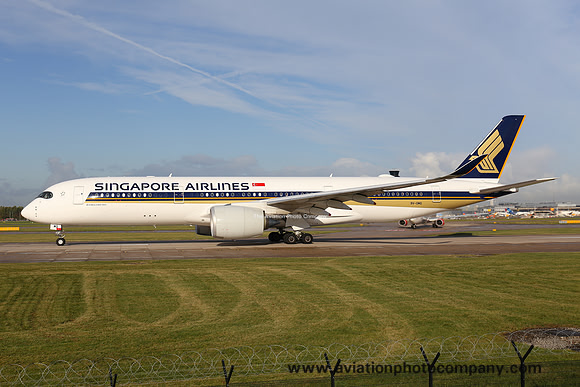 Singapore Airlines Airbus A350-941 9V-SMQ at Manchester (2018)