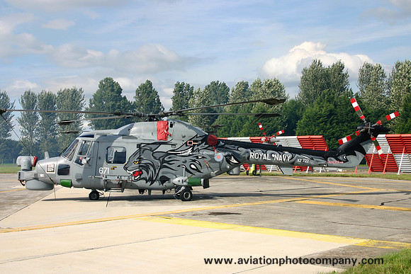 Royal Navy 702 Squadron Westland Lynx HMA.8 XZ722/671 (2007)