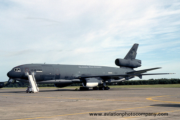 USAF 2 BW McDonnell Douglas KC-10A Extender 85-0033 (1991)