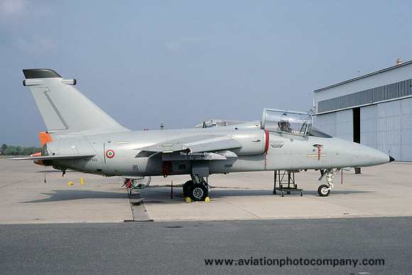 Italian Air Force Aeritalia AMX MM7144 (1992)