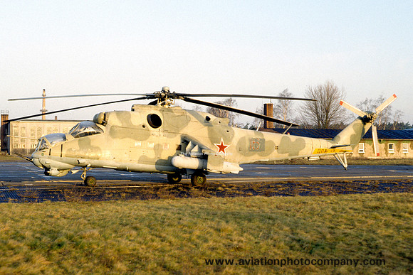 Russian Air Force 172 HR Mil Mi-24V Hind 16 (1992)