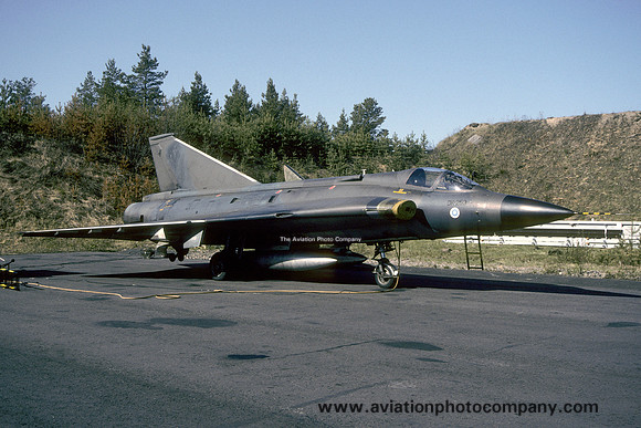Finnish Air Force HavLLv 21 SAAB Draken J-35FS DK-259 (1993)