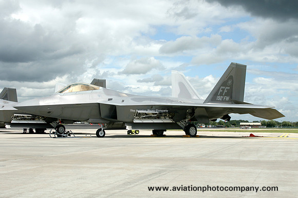 USAF 1 FW/192 FW Lockheed F-22A Raptor 04-4082/FF at RIAT Fairford (2008)