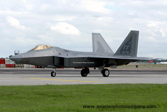 USAF 1 FW 94 FS Lockheed F-22A Raptor 05-4094/FF at RIAT Fairford (2008)
