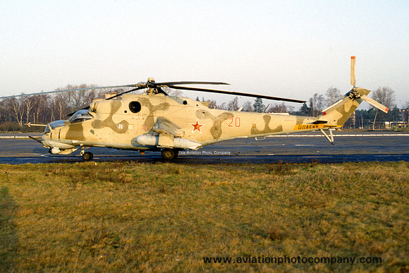 Russian Air Force 172 HR Mil Mi-24V Hind 20 (1992)